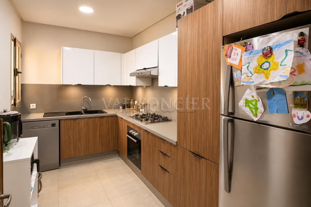 Apartment 188 m² for sale in Casablanca, Bouskoura — Photo 11