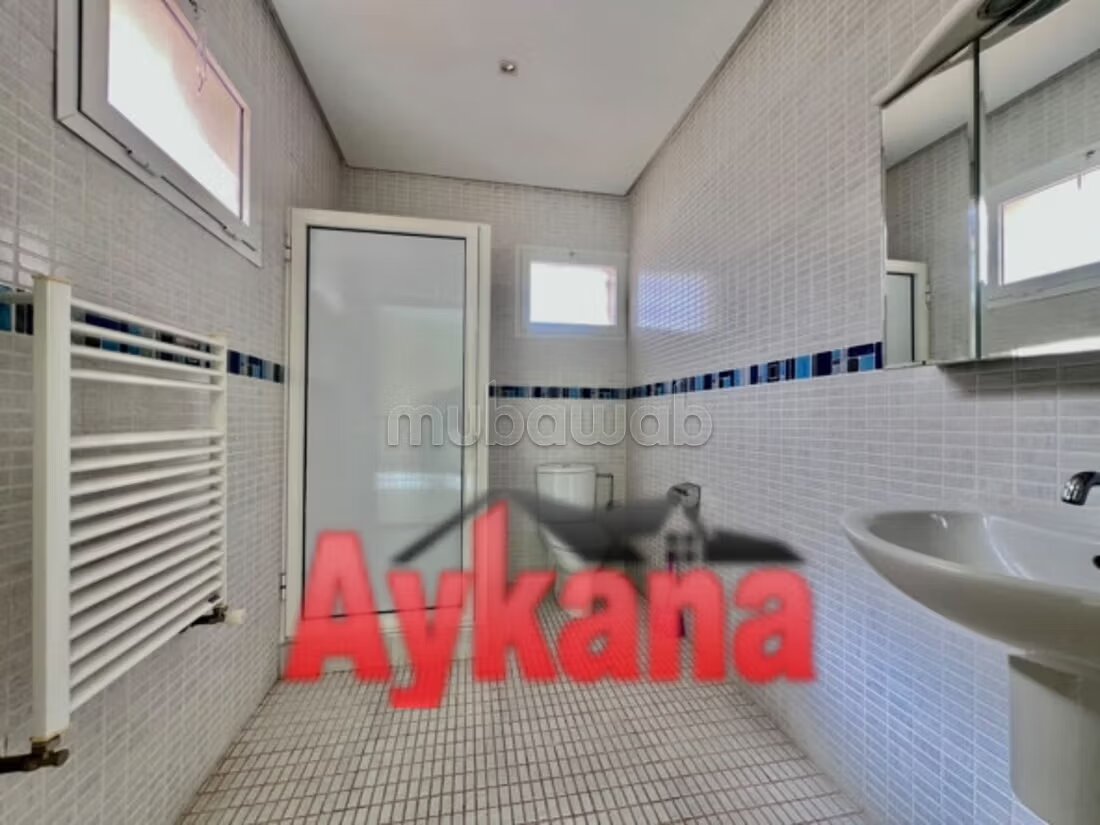 Villa 400 sqm for rent in Rabat – Souissi — Photo 16