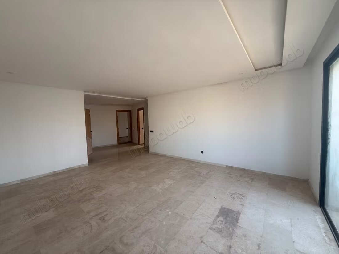 شقة 114 م² للإيجار في الدار البيضاء — Photo 3