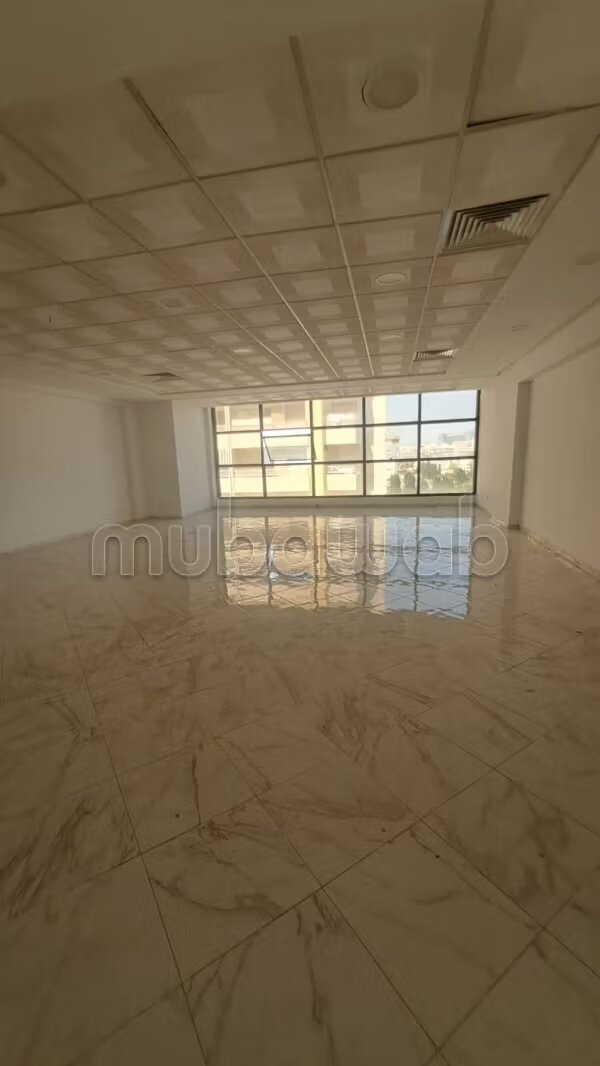 Bureau 57 m² à louer à Tanger — Photo 5