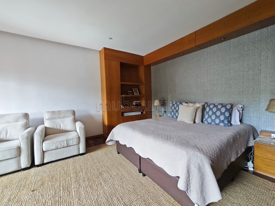 Villa 4 chambres à louer à Casablanca — Photo 3