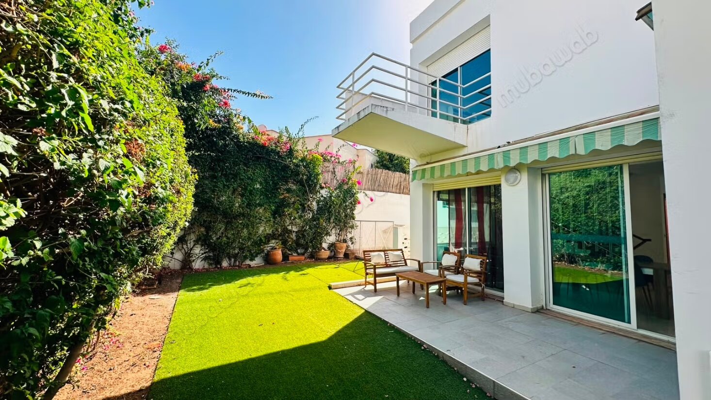 Villa 300 m² à louer à Rabat — Photo 5