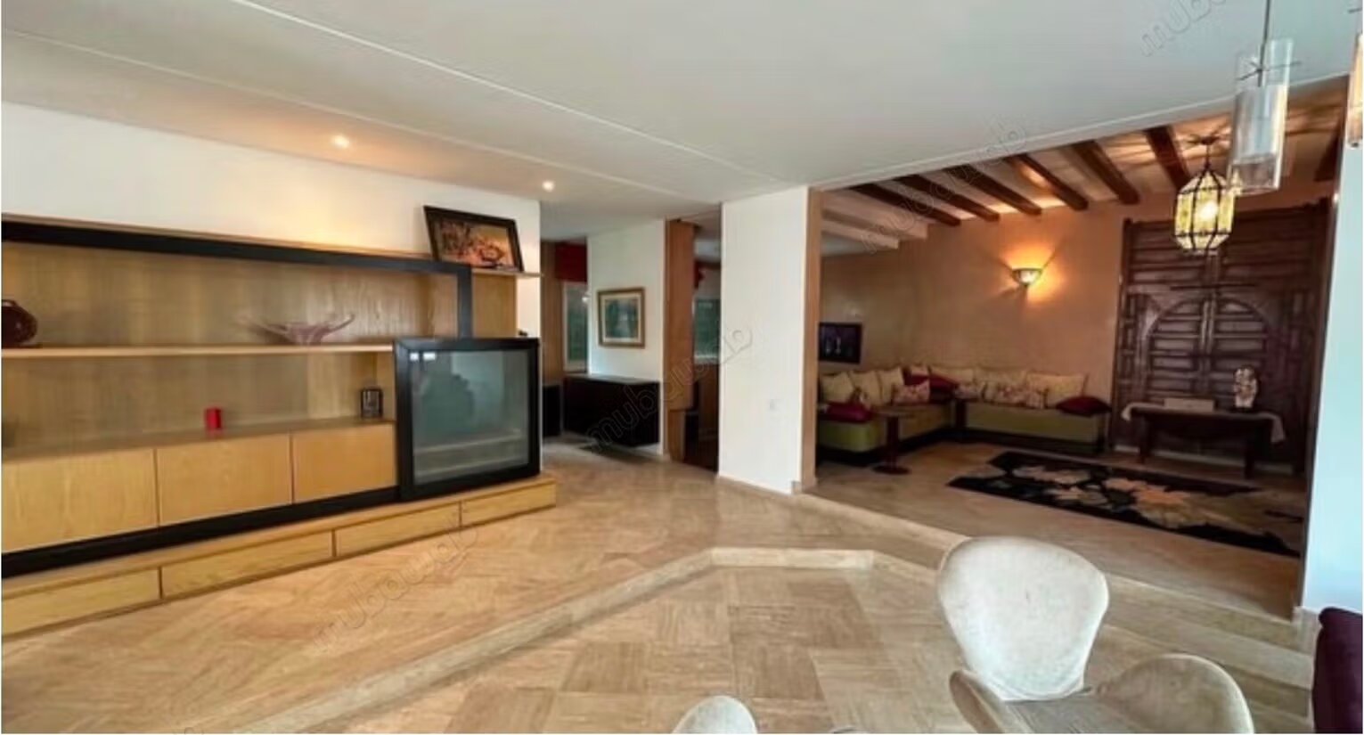 Villa 300 m² à louer à Rabat — Photo 8
