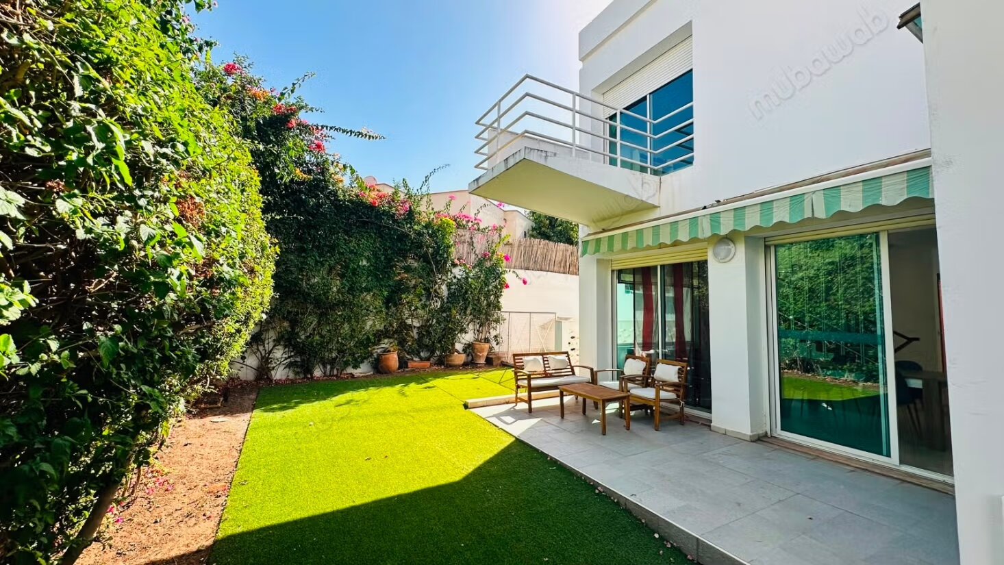 Villa 300 m² à louer à Rabat — Photo 14