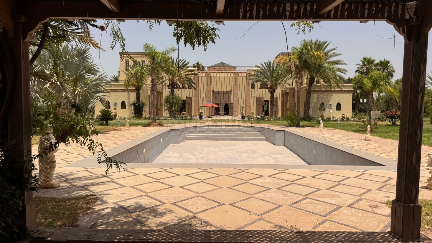 فيلا 1300 م² للبيع في مراكش — Photo 4
