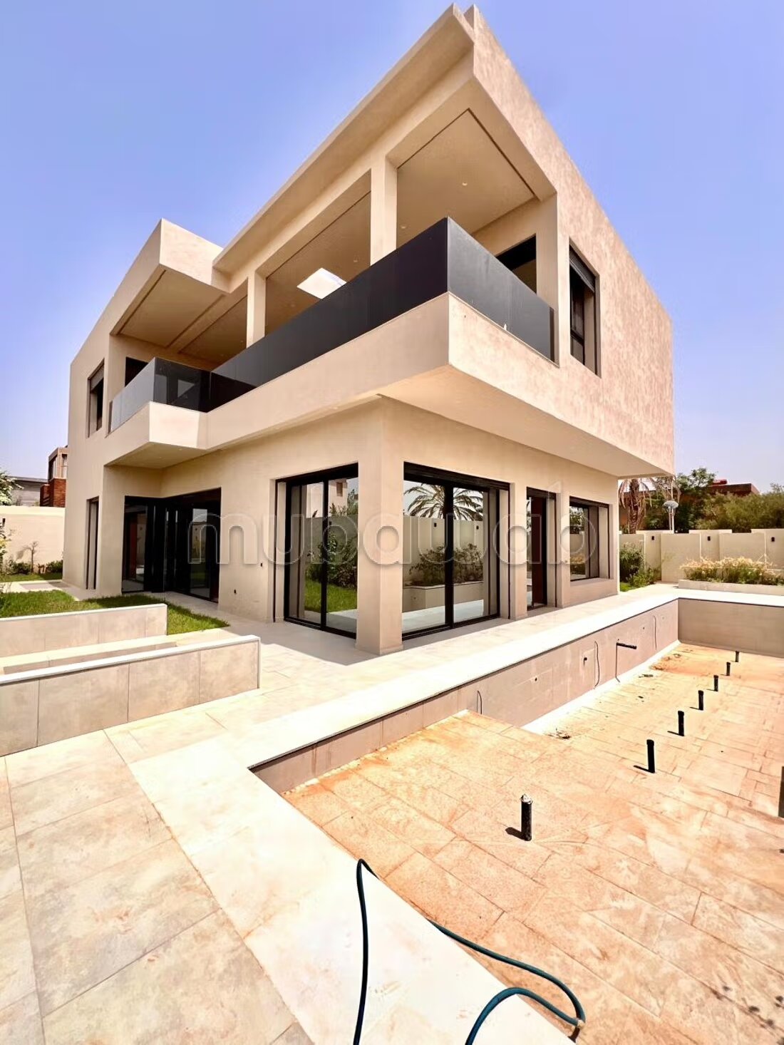 Villa à vendre à Marrakech – Route de l'Ourika km 7 à Marrakech