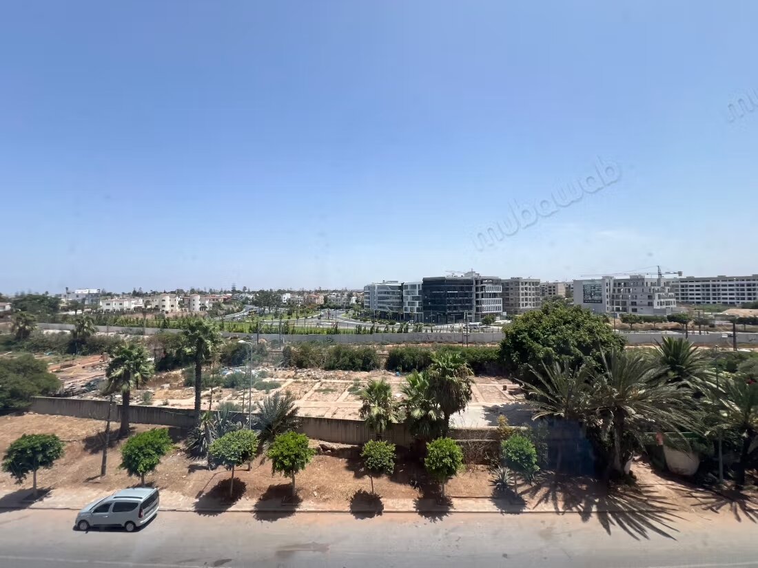 Bureau à louer à Casablanca — Photo 2