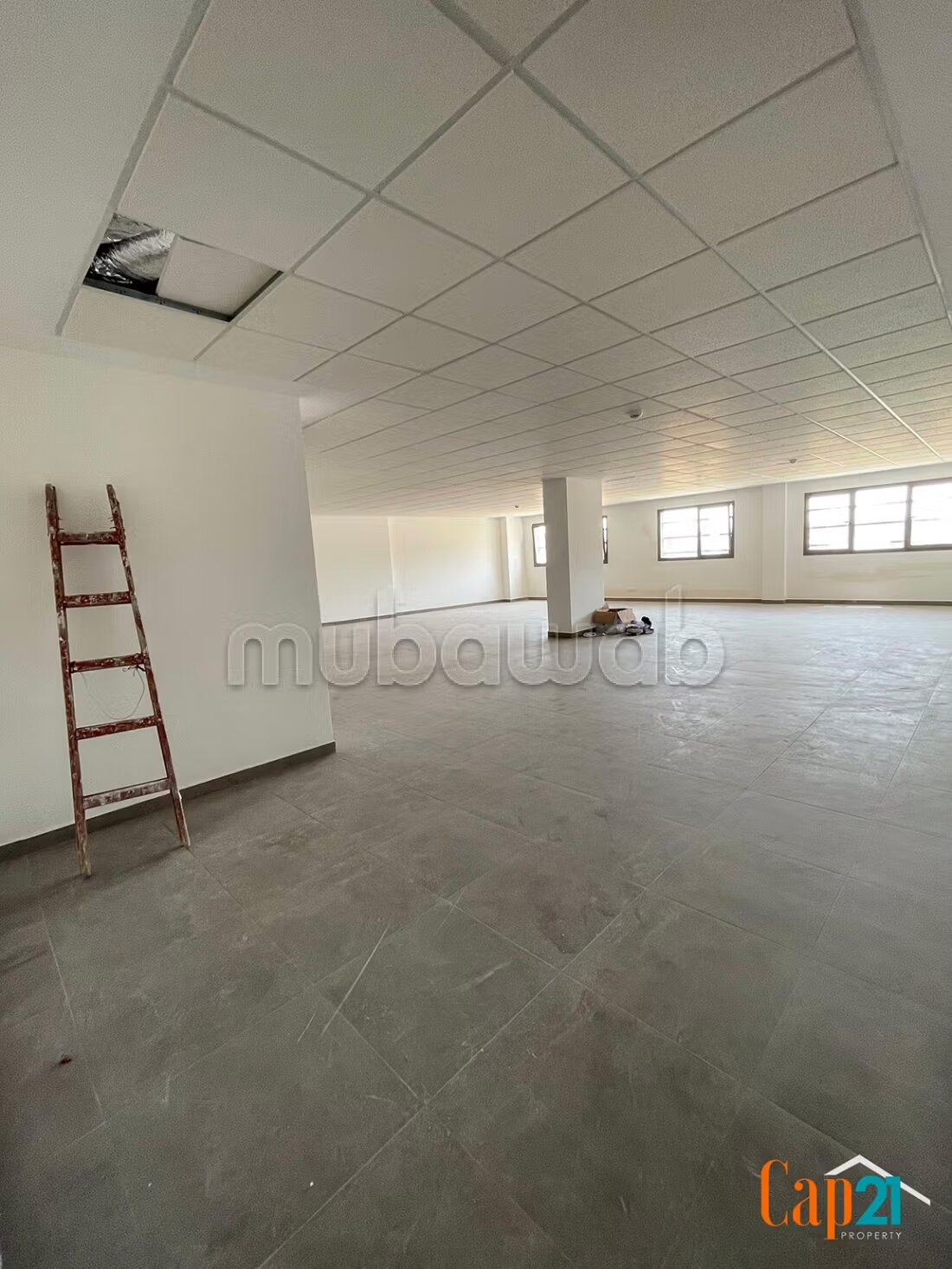 Bureau 154 m² à louer à Tanger — Photo 4