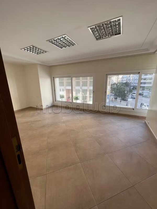Bureau 154 m² à louer à Tanger — Photo 14