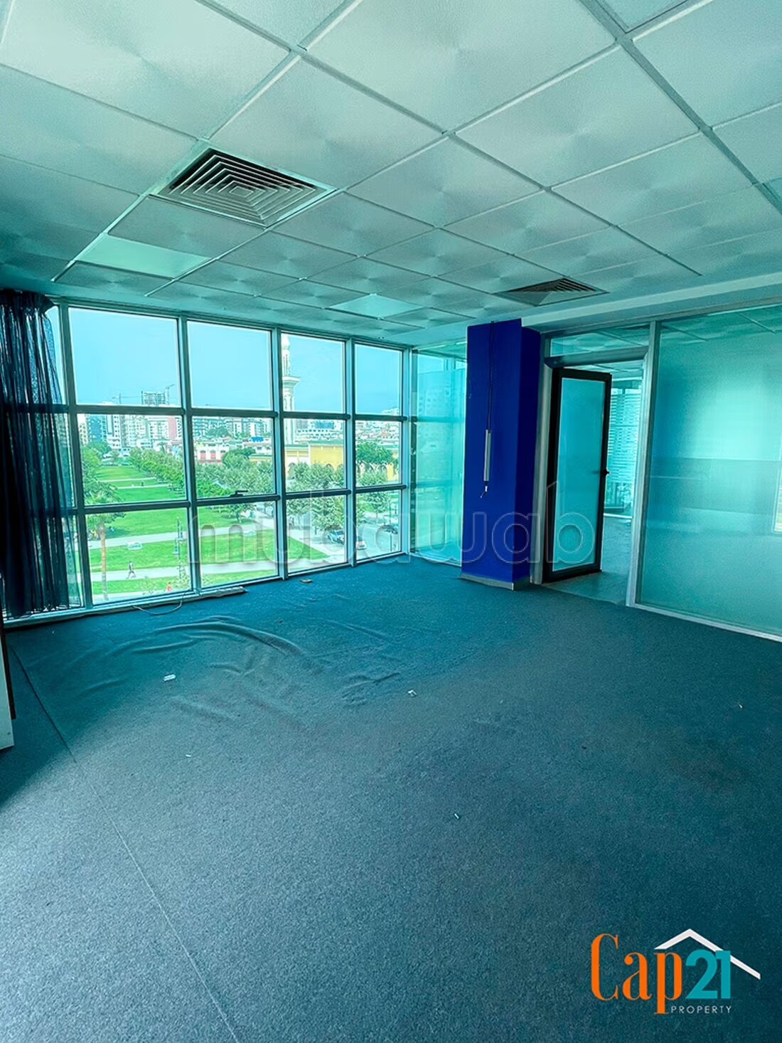Bureau 105 m² à louer à Tanger — Photo 6