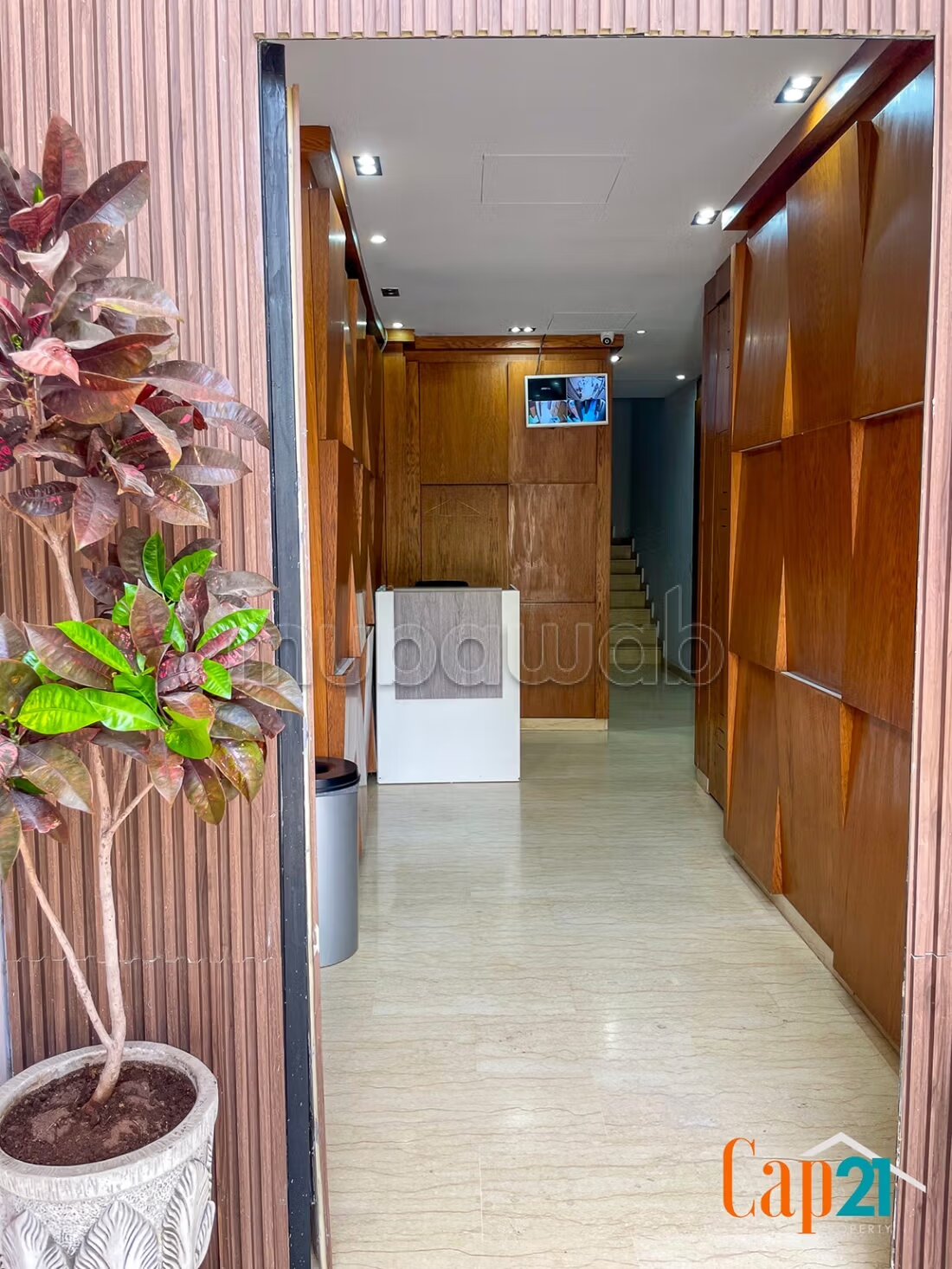 Bureau 105 m² à louer à Tanger — Photo 10