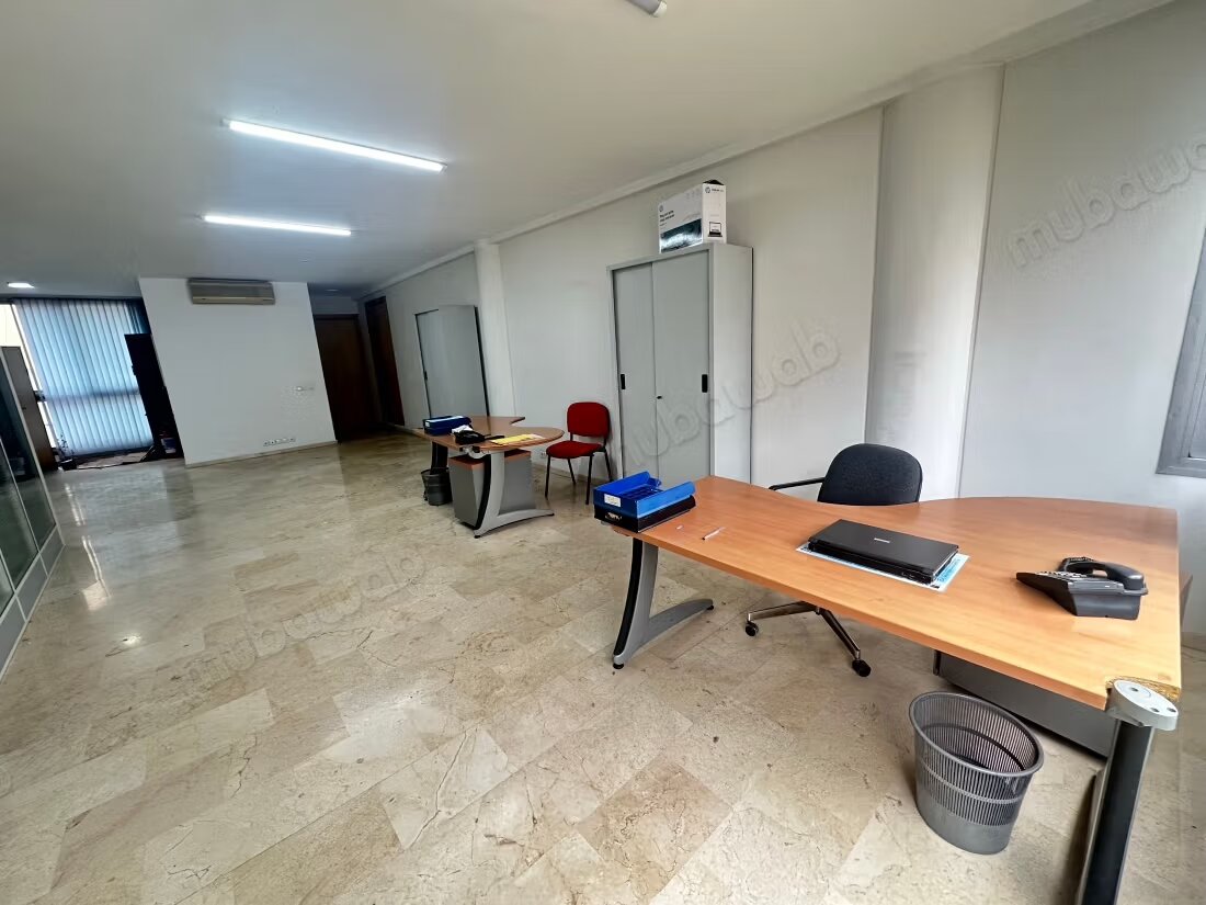 Office 90 m² for Rent in Benjdia, Casablanca — Photo 5