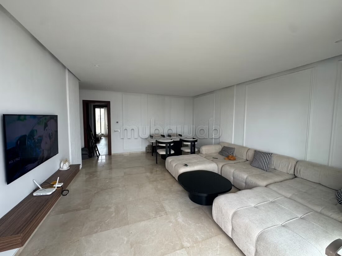 Apartment 150 m² for rent in Rabat – Souissi — Photo 4