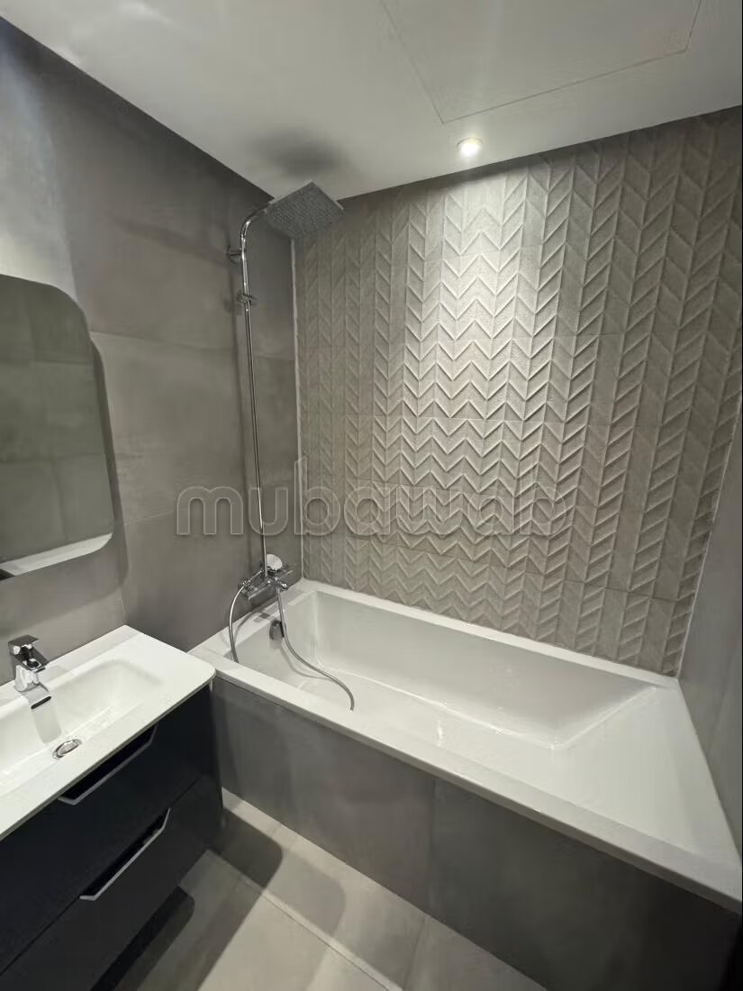 Apartment 150 m² for rent in Rabat – Souissi — Photo 6