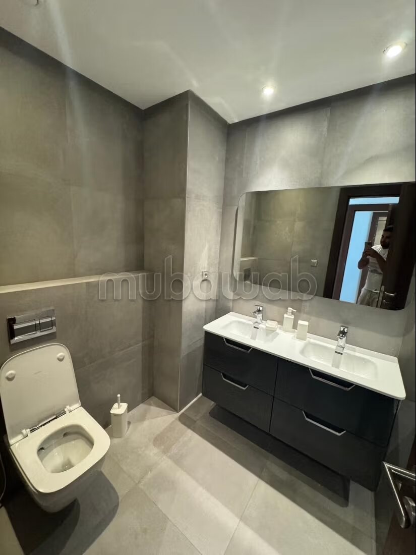 Apartment 150 m² for rent in Rabat – Souissi — Photo 8