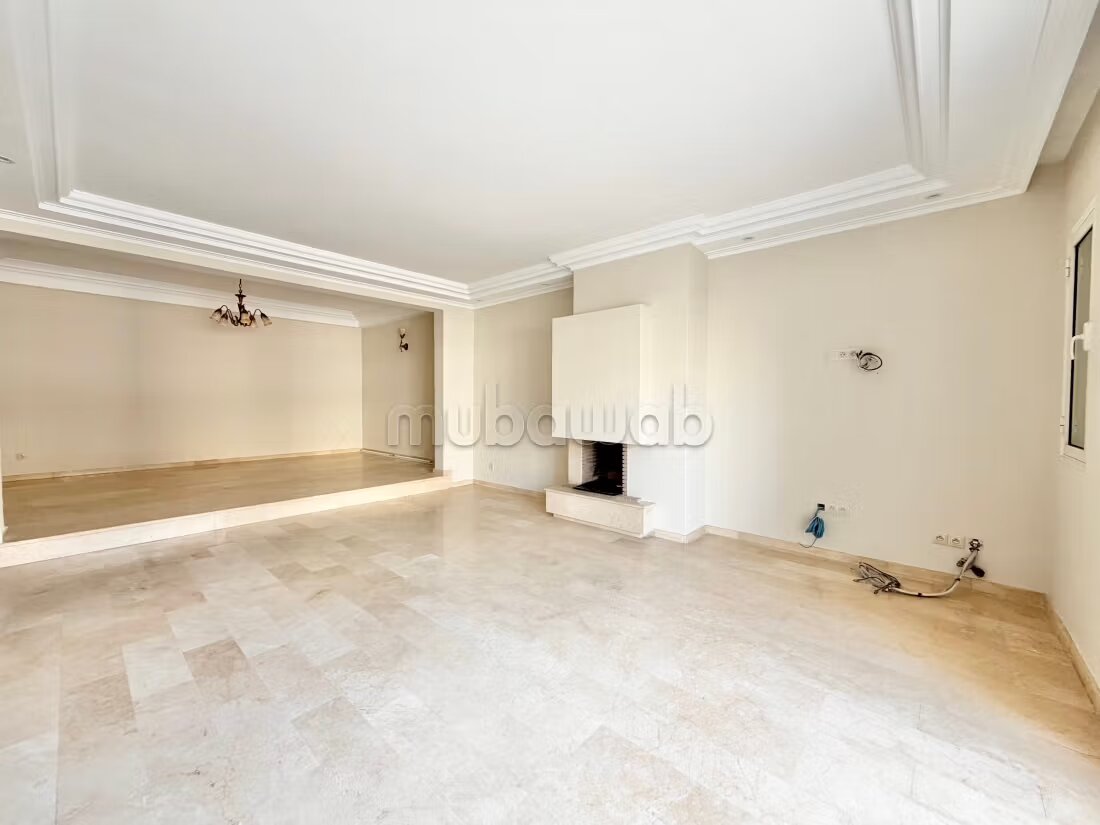 شقة 185 متر مربع للإيجار في الدار البيضاء — Photo 4