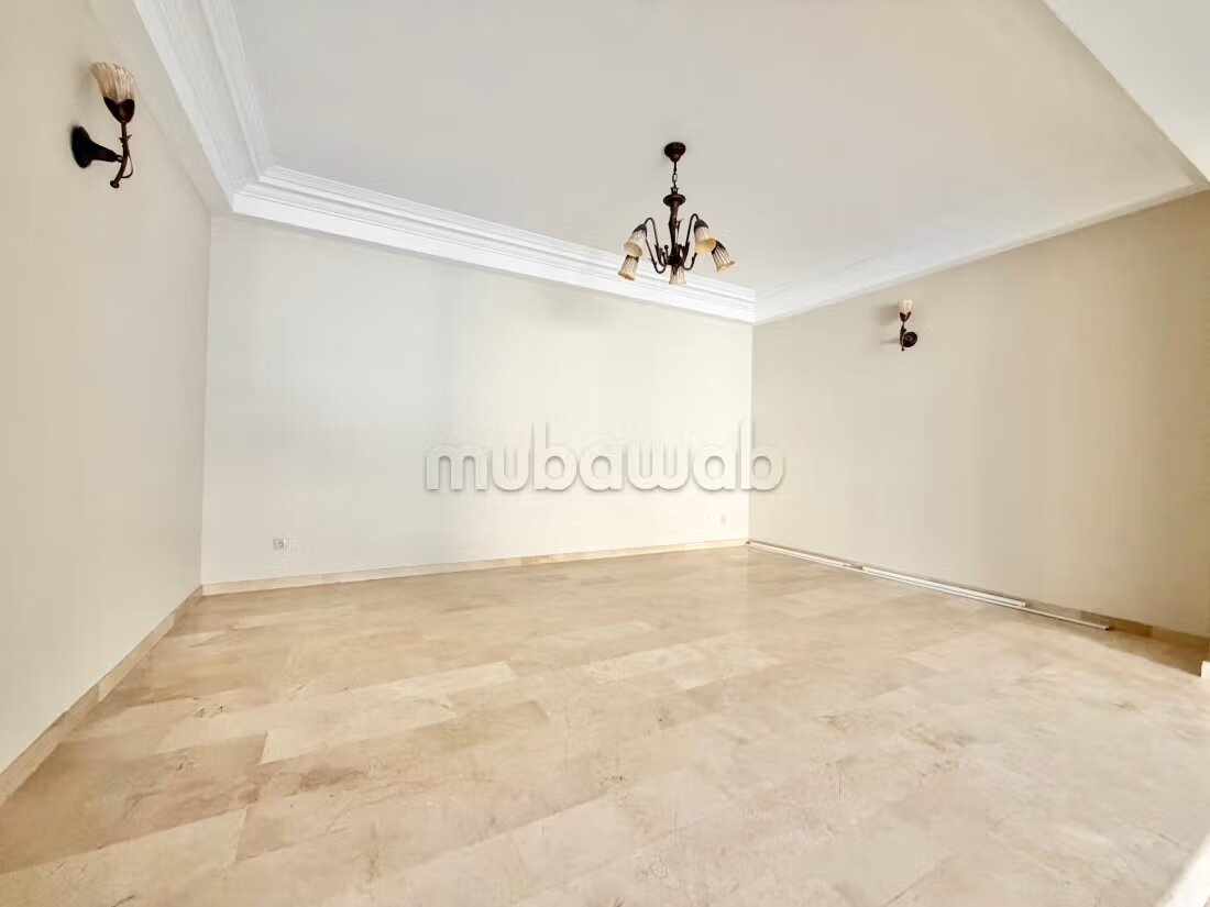 شقة 185 متر مربع للإيجار في الدار البيضاء — Photo 5