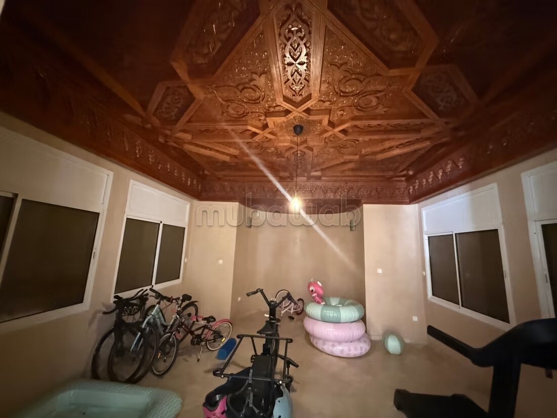 فيلا 2000 متر مربع للإيجار في الرباط — Photo 11