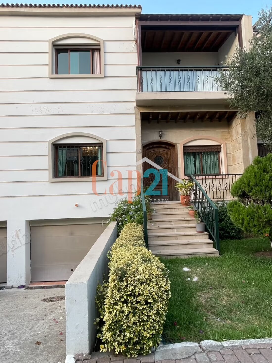 Villa 300 sqm for rent in Tangier – Boubana à Tanger
