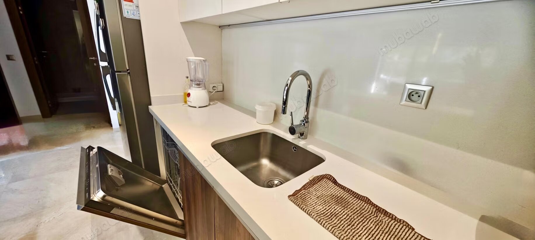 90 m² Apartment for Rent in Rabat – Souissi — Photo 16