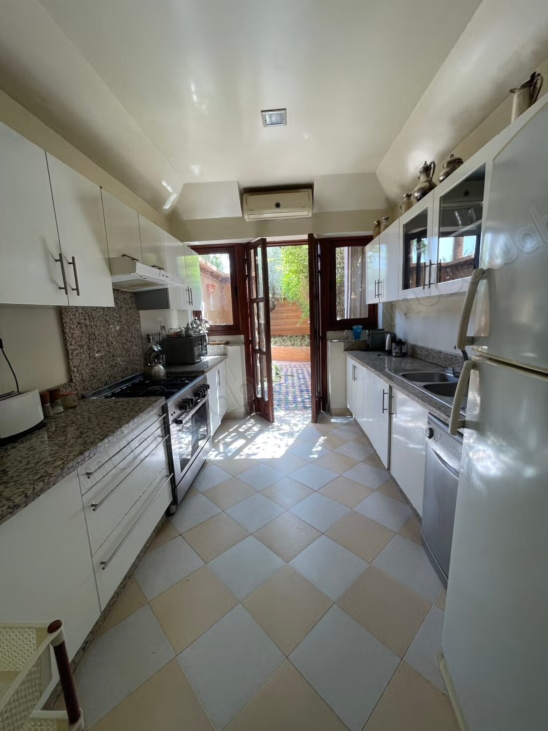 Villa 4 chambres à louer à Marrakech — Photo 10