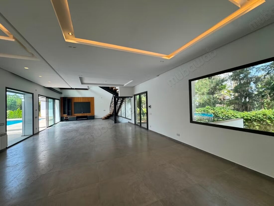 Villa 1280 m² for rent in Rabat – Souissi — Photo 4