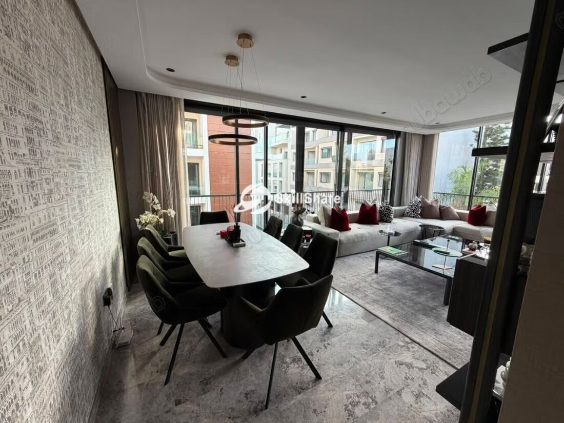 Apartment 131 m² for Sale in Casablanca à Casablanca