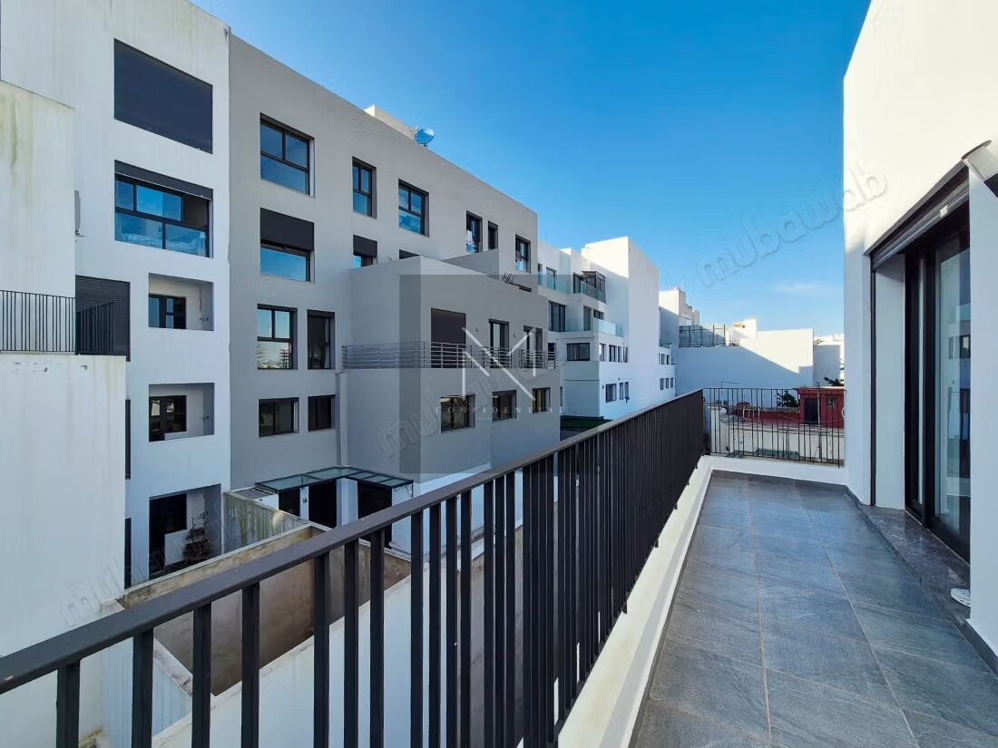Studio 54 m² for rent in الدار البيضاء — Photo 10