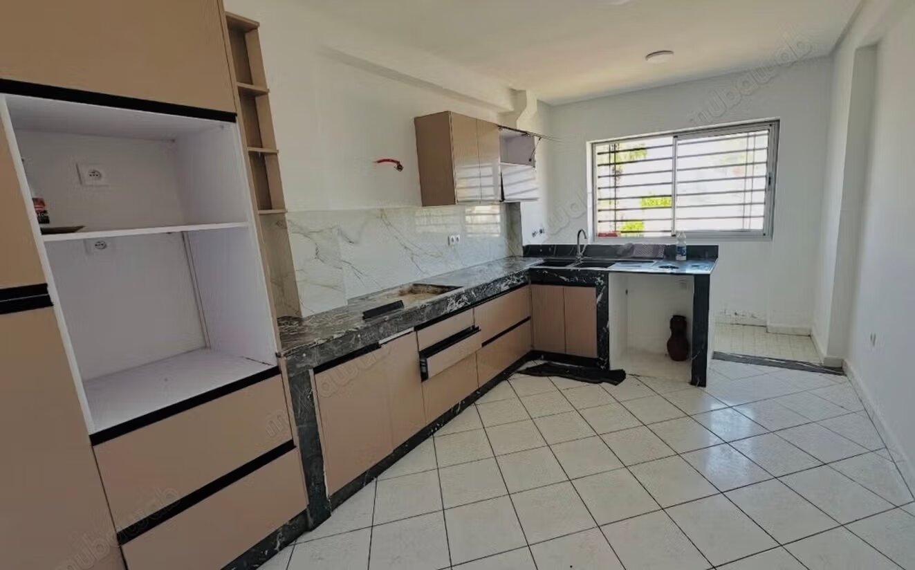 Appartement 150 m² à louer à Rabat — Photo 7