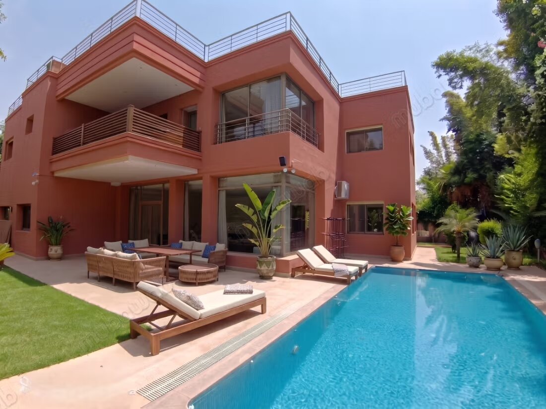 Villa 750 m² à louer à Marrakech – Chrifia à Marrakech