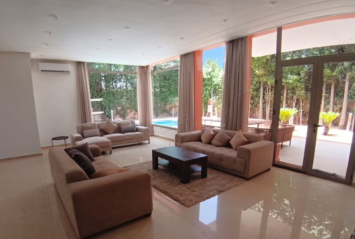 Villa 750 m² à louer à Marrakech – Chrifia — Photo 4