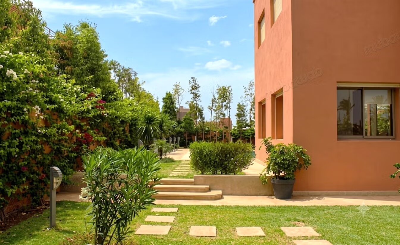 Villa 750 m² à louer à Marrakech – Chrifia — Photo 15
