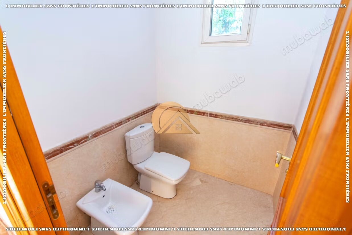 Villa 240 m² à louer à Marrakech — Photo 13