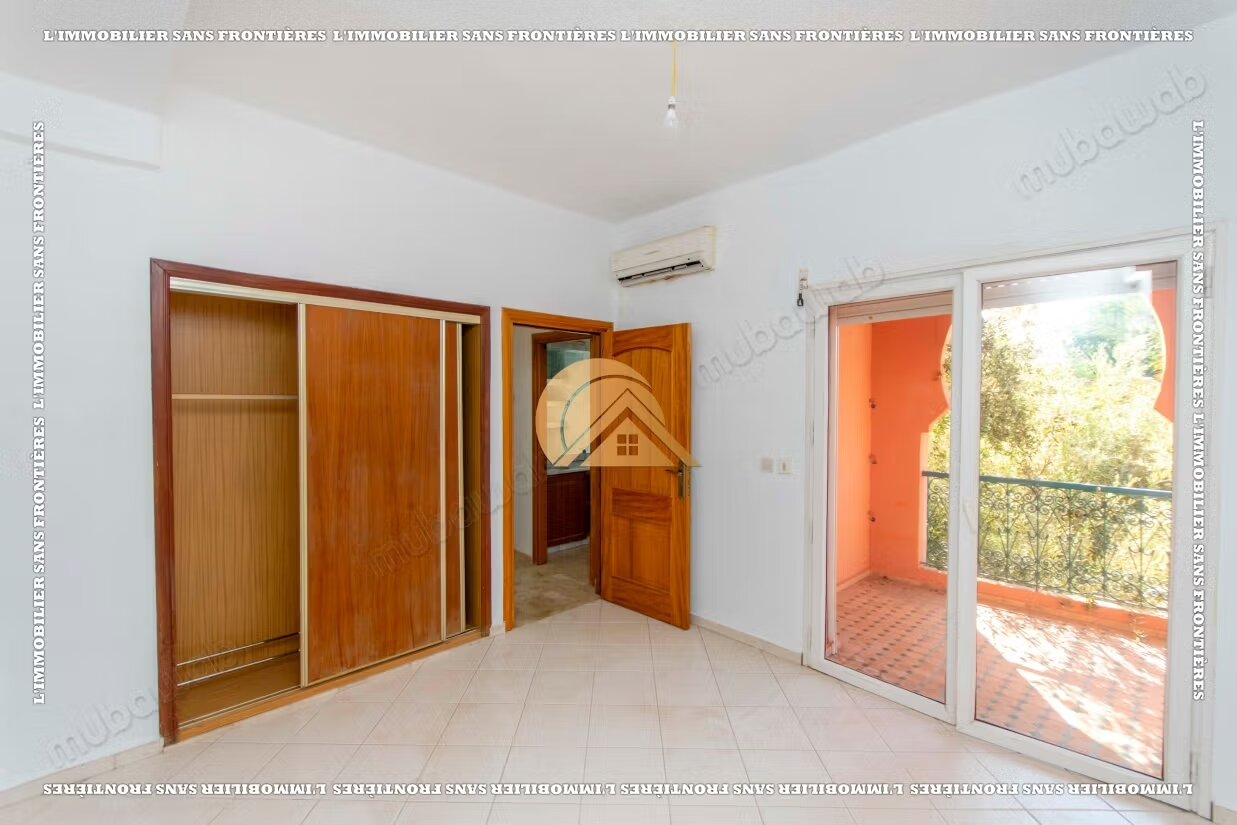 Villa 240 m² à louer à Marrakech — Photo 24