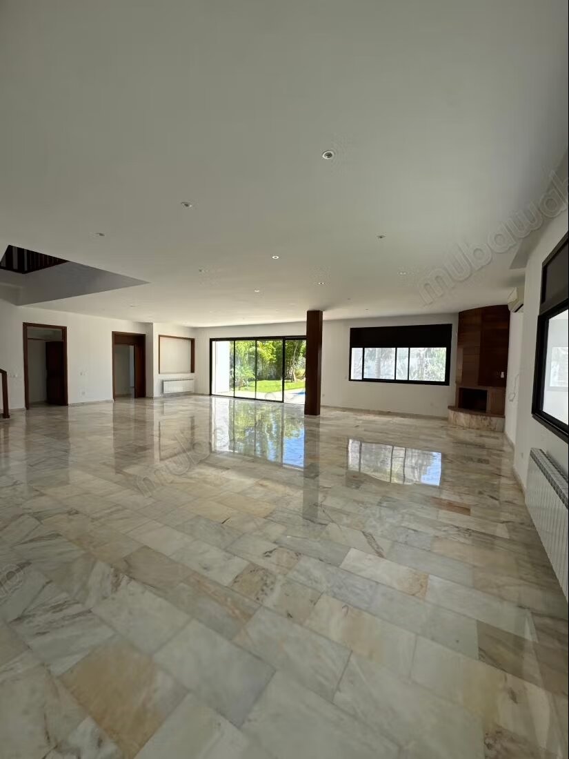 Villa 1800 m² à louer à Rabat – Souissi — Photo 10
