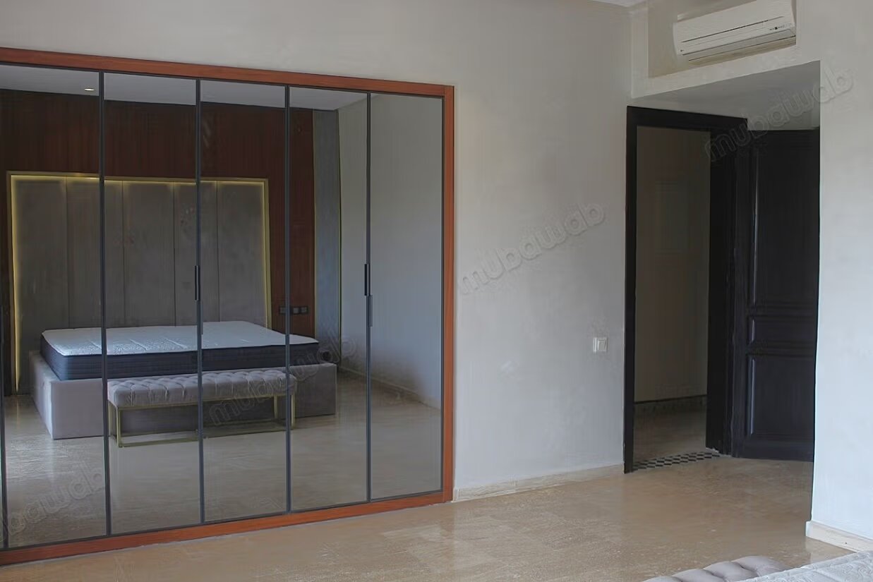 Villa à vendre à Marrakech – jardin triple façade — Photo 25
