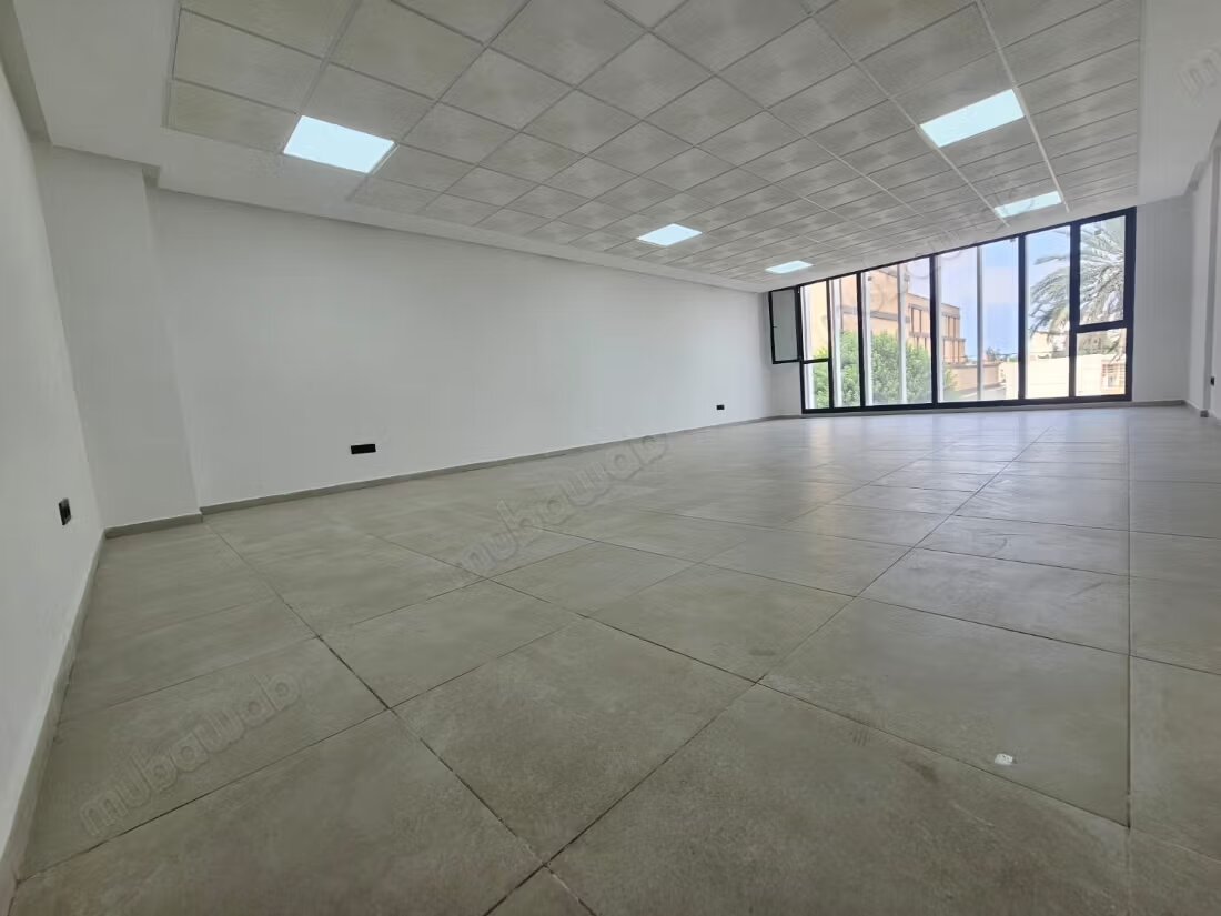 Office 64 m² for rent in Casablanca — Photo 4