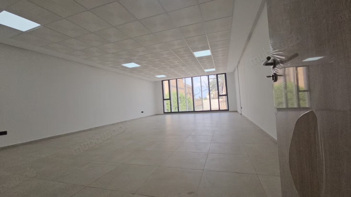 Office 64 m² for rent in Casablanca — Photo 6