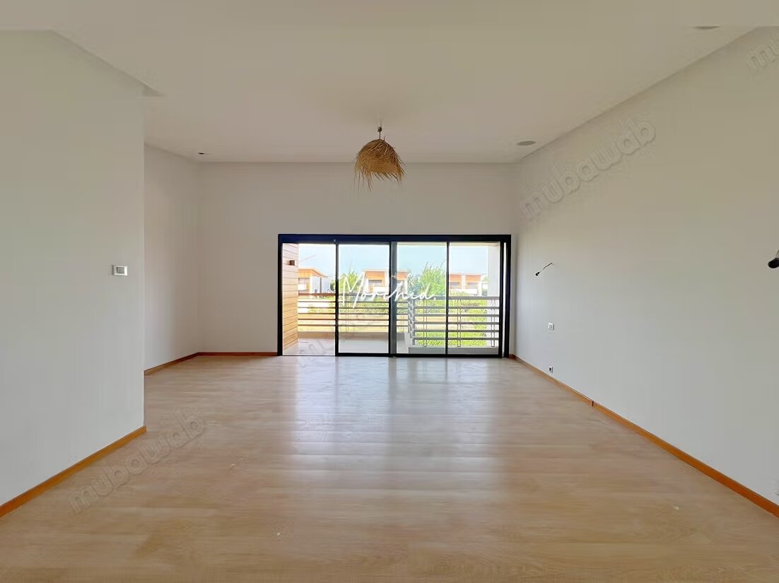 Villa 700 m² à louer à Casablanca — Photo 11