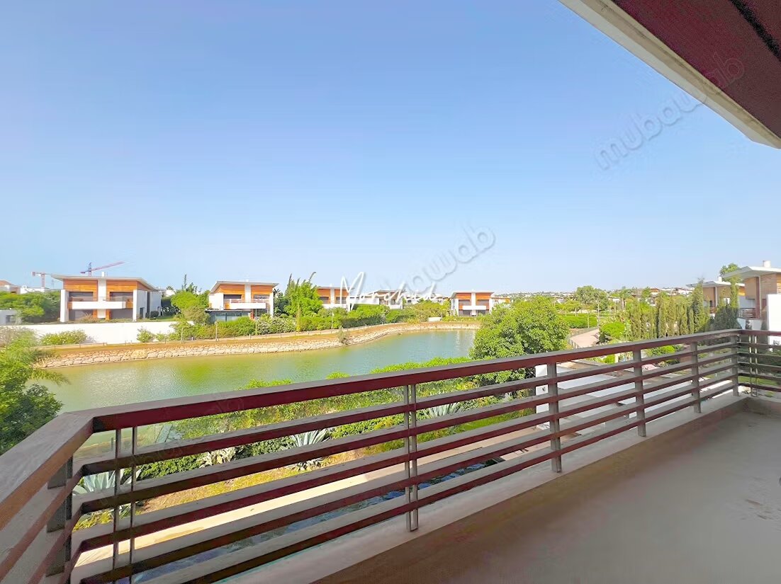 Villa 700 m² à louer à Casablanca — Photo 16
