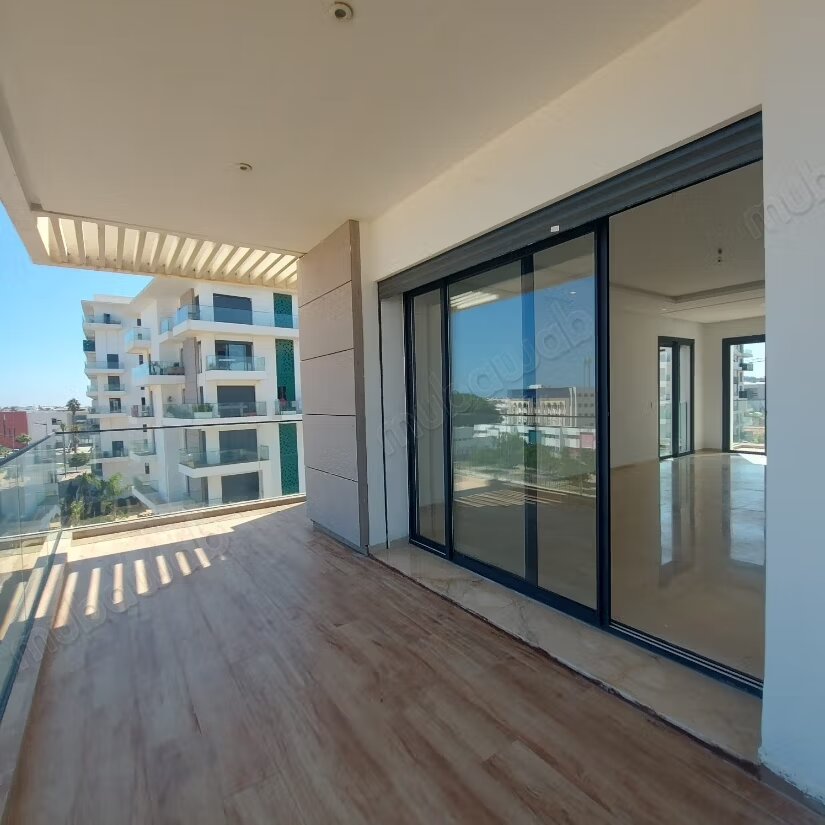 Appartement 143 m² à louer à Rabat — Photo 11