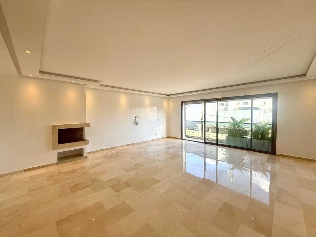190 m² Apartment for Rent in Casablanca — Photo 2
