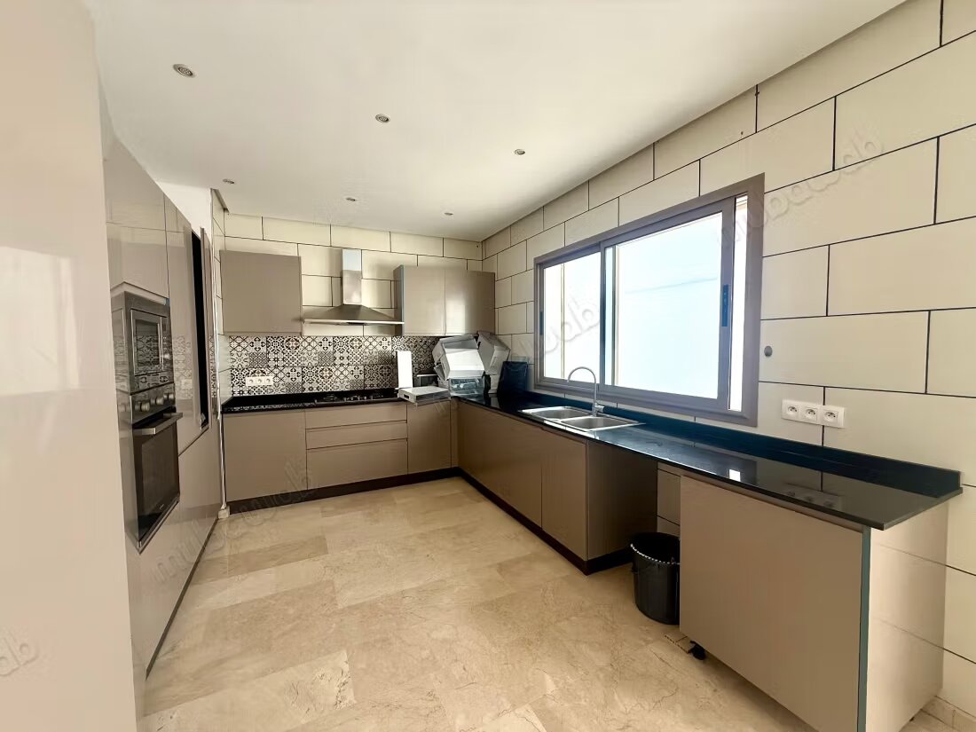 190 m² Apartment for Rent in Casablanca — Photo 15