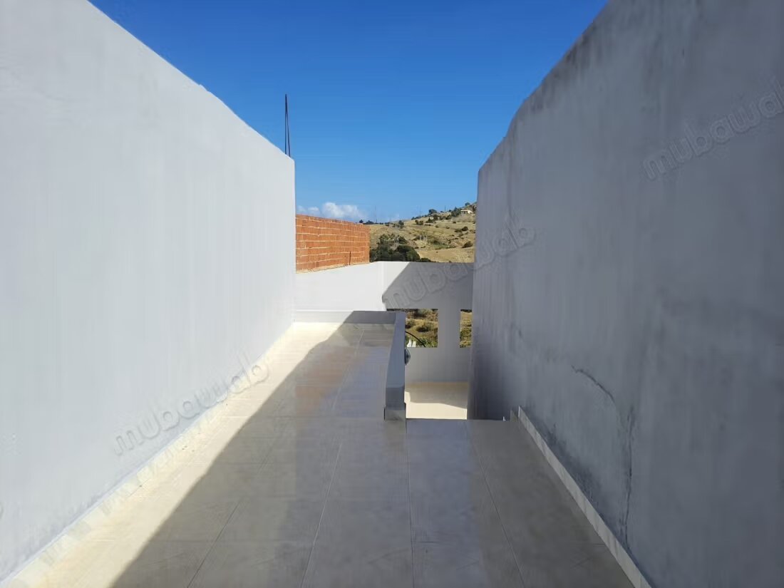 Villa 557 m² for Sale in Ksar Sghir — Photo 21