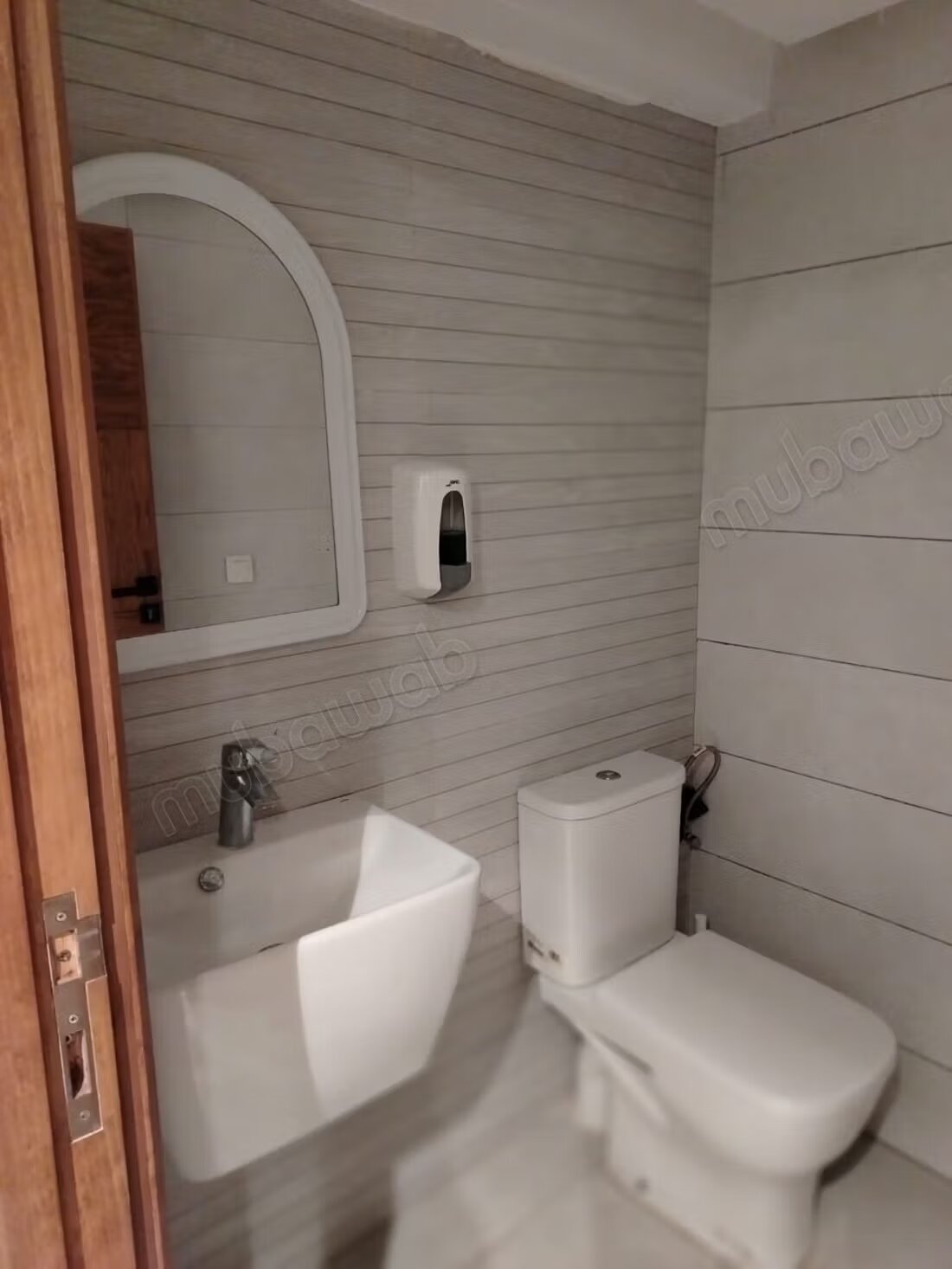Bureau 369 m² à louer à Casablanca — Photo 15