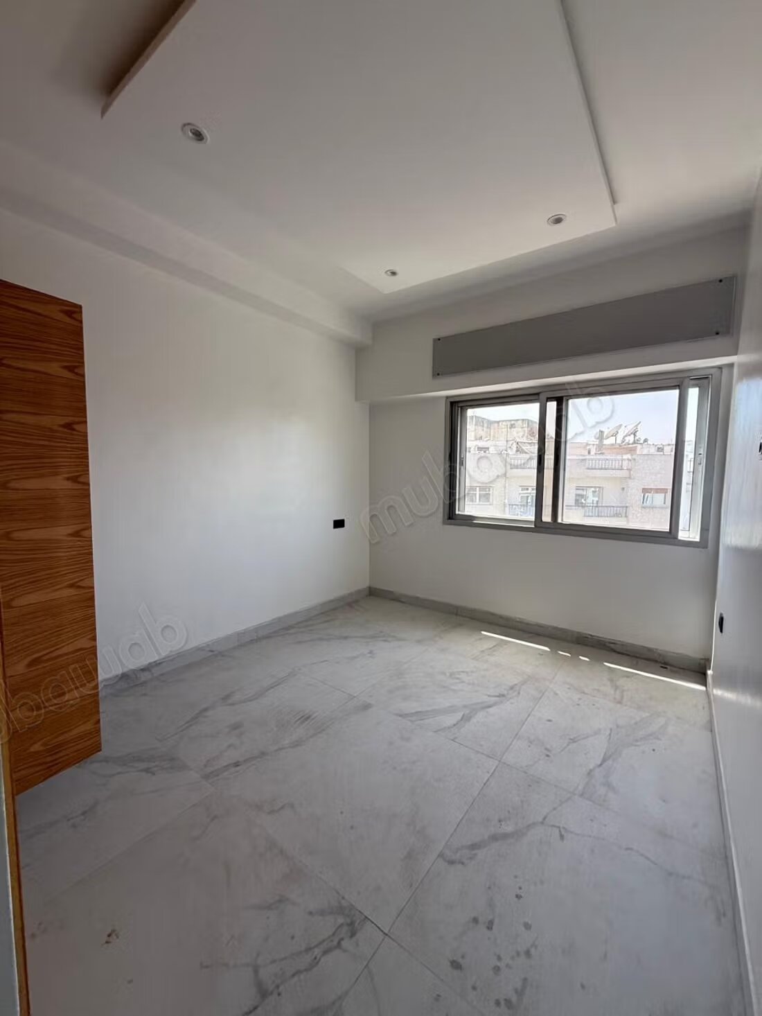 شقة 100 م² للإيجار في الدار البيضاء – المعاريف — Photo 14