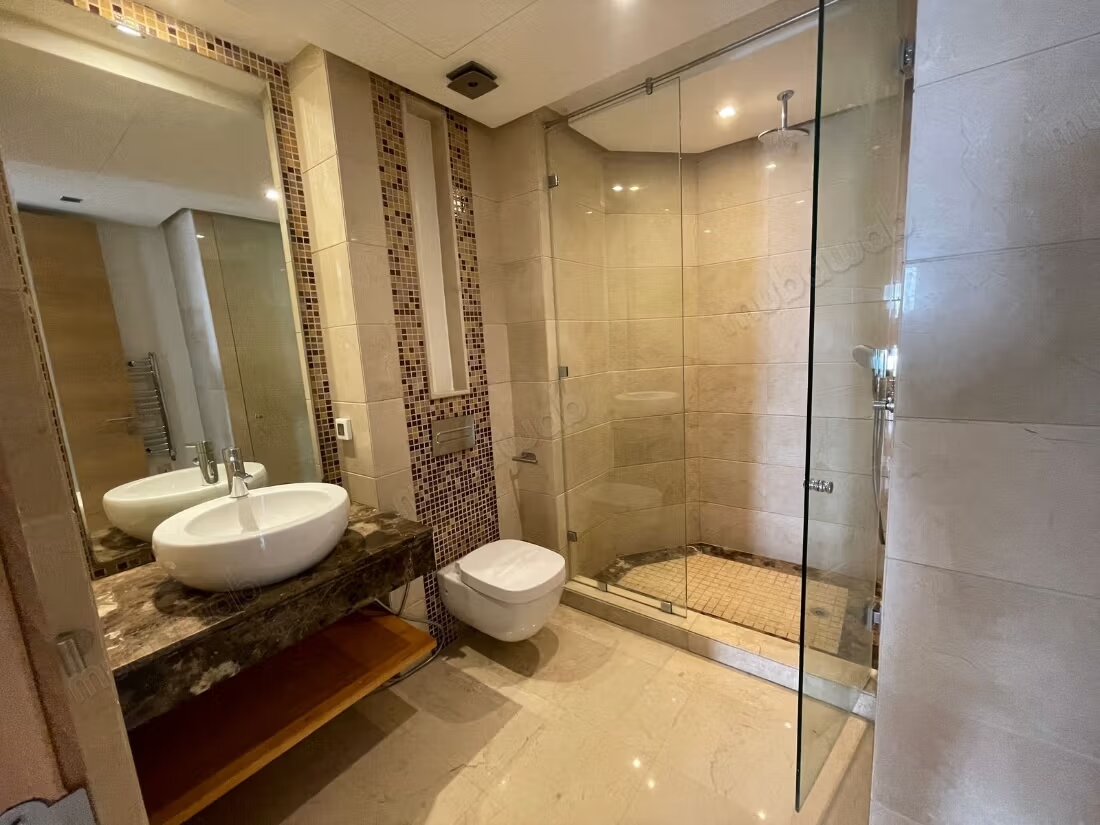4‑Bedroom Villa for Rent in Casablanca — Photo 17
