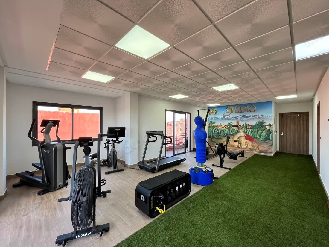 Office 70 m² for rent in Marrakech — Photo 3