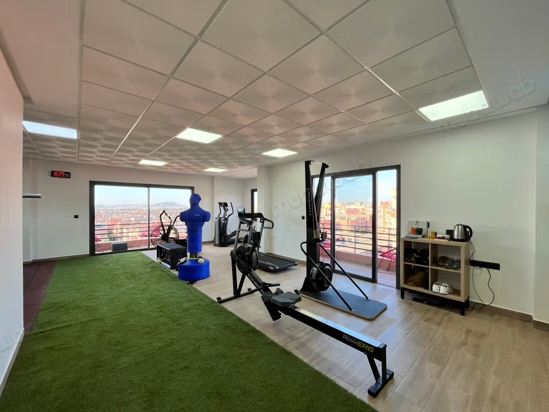 Office 70 m² for rent in Marrakech — Photo 4