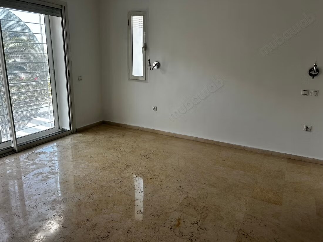 Villa 400 m² à louer à Casablanca — Photo 7